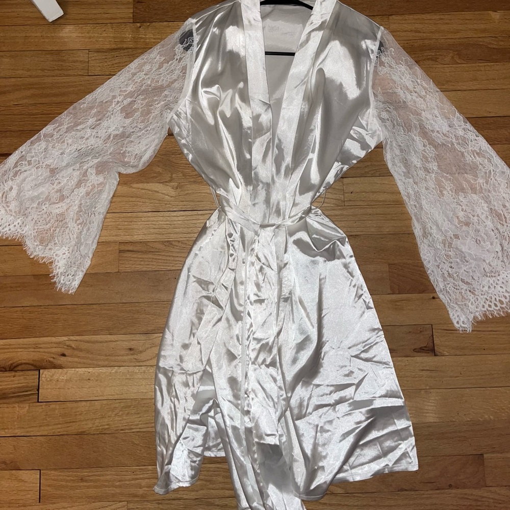 Bridal white robe size L